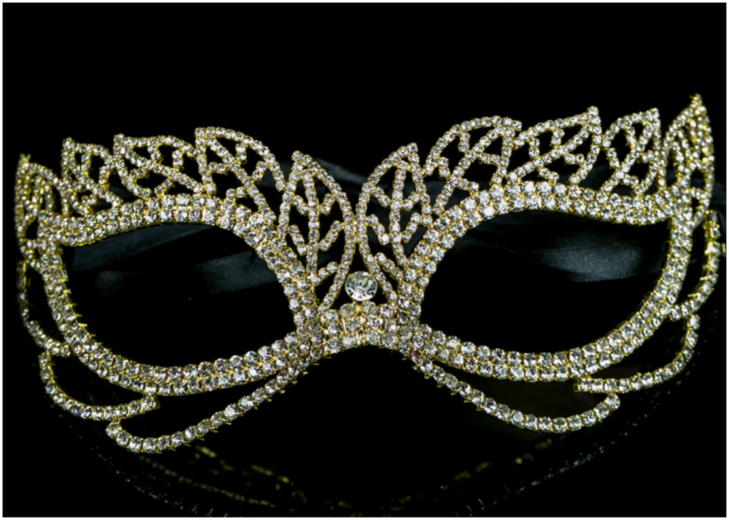 Keely Vintage Leaf Cluster Masquerade Mask