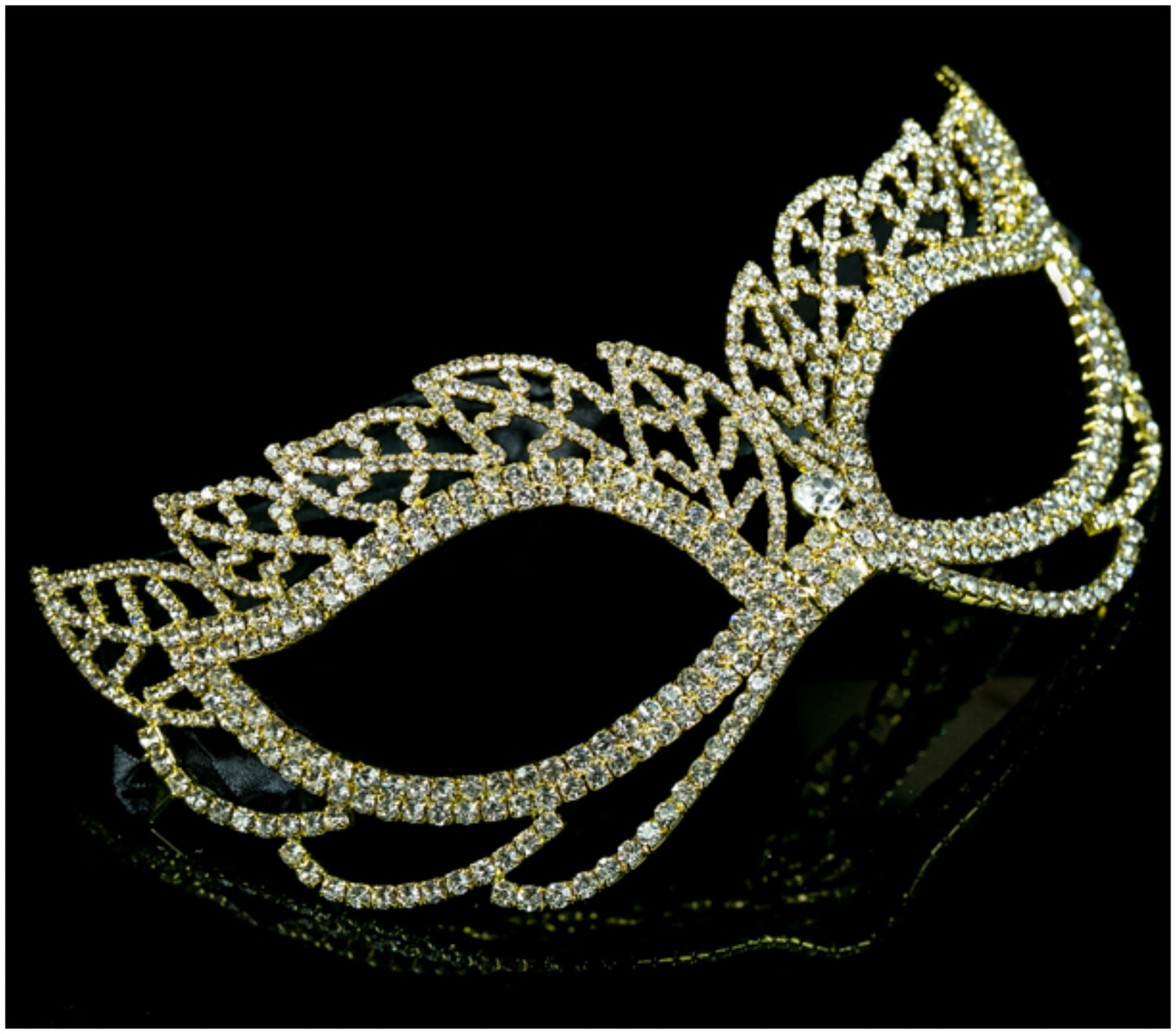 Keely Vintage Leaf Cluster Masquerade Mask