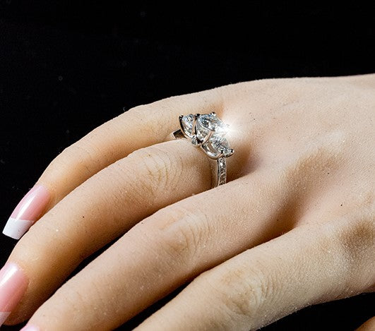 Elizabeth 7mm Three Stone Engagement Ring | 1ct | 3ct