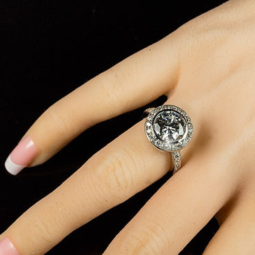 Gatsby Vintage 4ct Round Halo Engagement Ring | 5.5ct