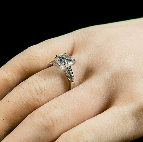 Carmela 8.5mm Round Solitaire Ring | 2.5ct