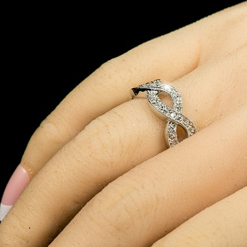 Gretel Infinity Paved Band Ring