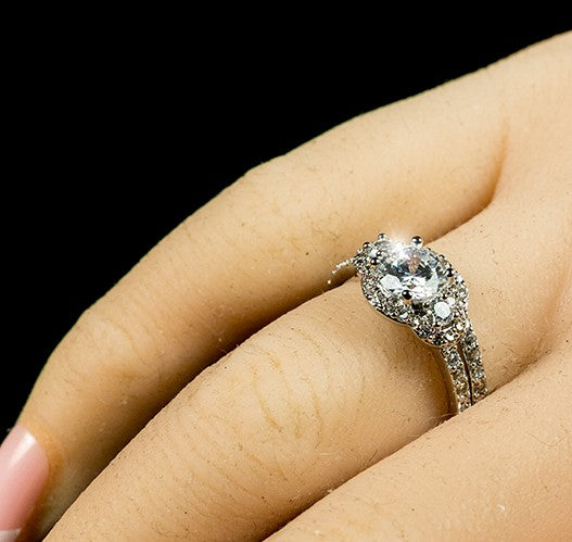 Narah 6mm Round Three Stone Engagement Ring Set | 1ct | 2.5ct