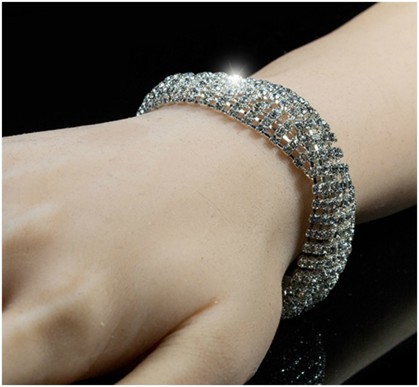 Jebel Romantic Twist Rhinestone Bracelet | 7in