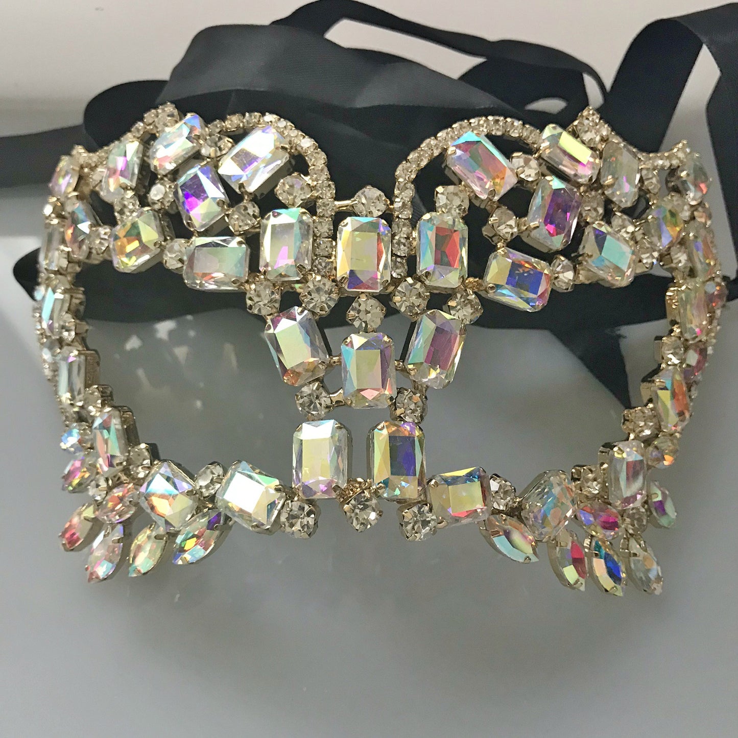 Gusta Radiant Crystal Cluster Masquerade Mask