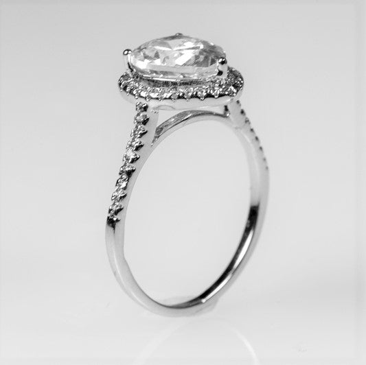 Leoda 9x6mm Pear Halo Engagement Ring Set | 2ct