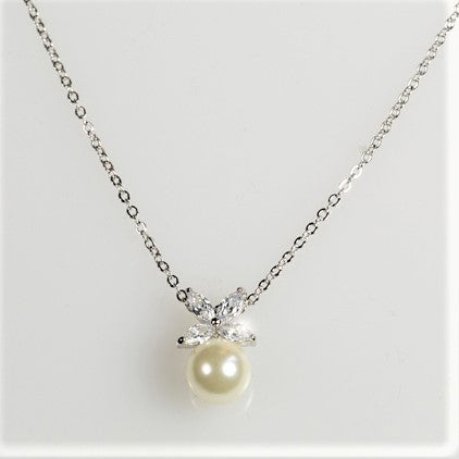 Misty Flower CZ 9mm Pearl Pendant