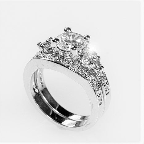 Bella 7mm Round Triplet Engagement Ring Set | 1.4ct | 2.5ct