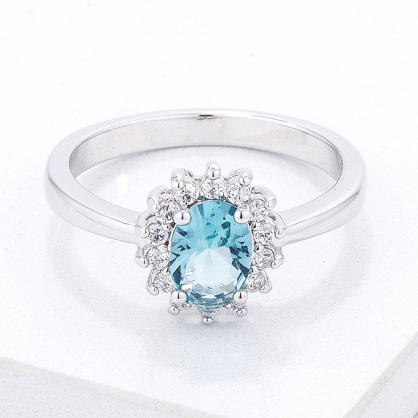 Chesna 8mm Oval Aqua Halo Ring | 1ct