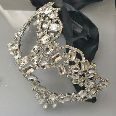 Gusta Radiant Crystal Cluster Masquerade Mask