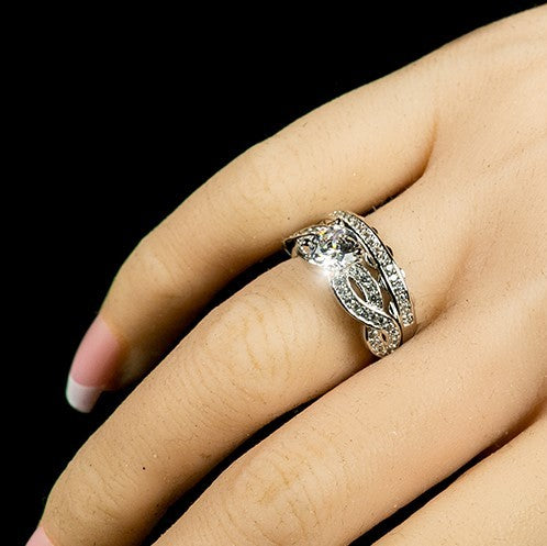 Pana 6.2mm Round Infinity Twist Engagement Ring Set | 1ct | 2.5ct