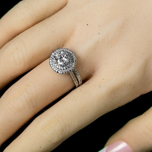 Kleta 7mm Round Halo Engagement Ring Set | 1 ct