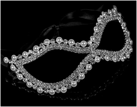 Greta Vintage Pearl Cluster Masquerade Mask | Crystal