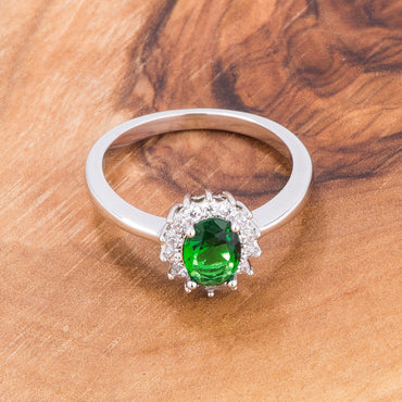 Chesna 8mm Oval Emerald Halo Ring | 1ct