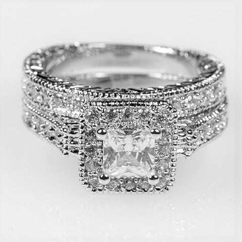 Chiara Vintage Princess Halo Engagement Ring Set | 3ct