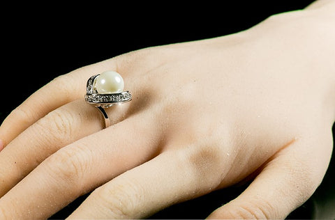 Deja Ribbon Wrap CZ Pearl Ring | 2ct