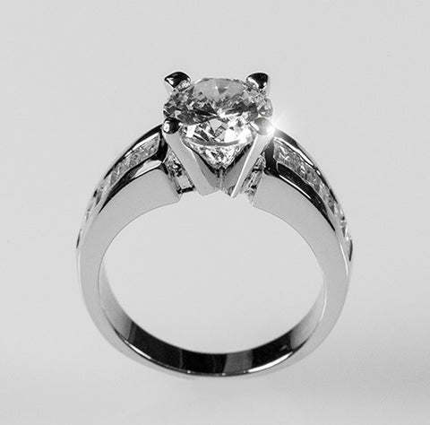 Isodra Round Solitaire Engagement Ring | 3ct