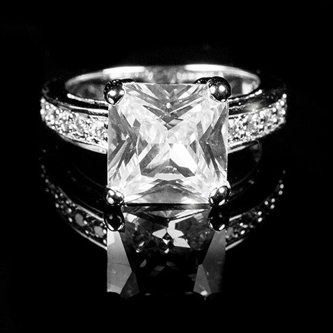 Lindsay 5.6ct Princess Raised Engagement Ring | 6ct