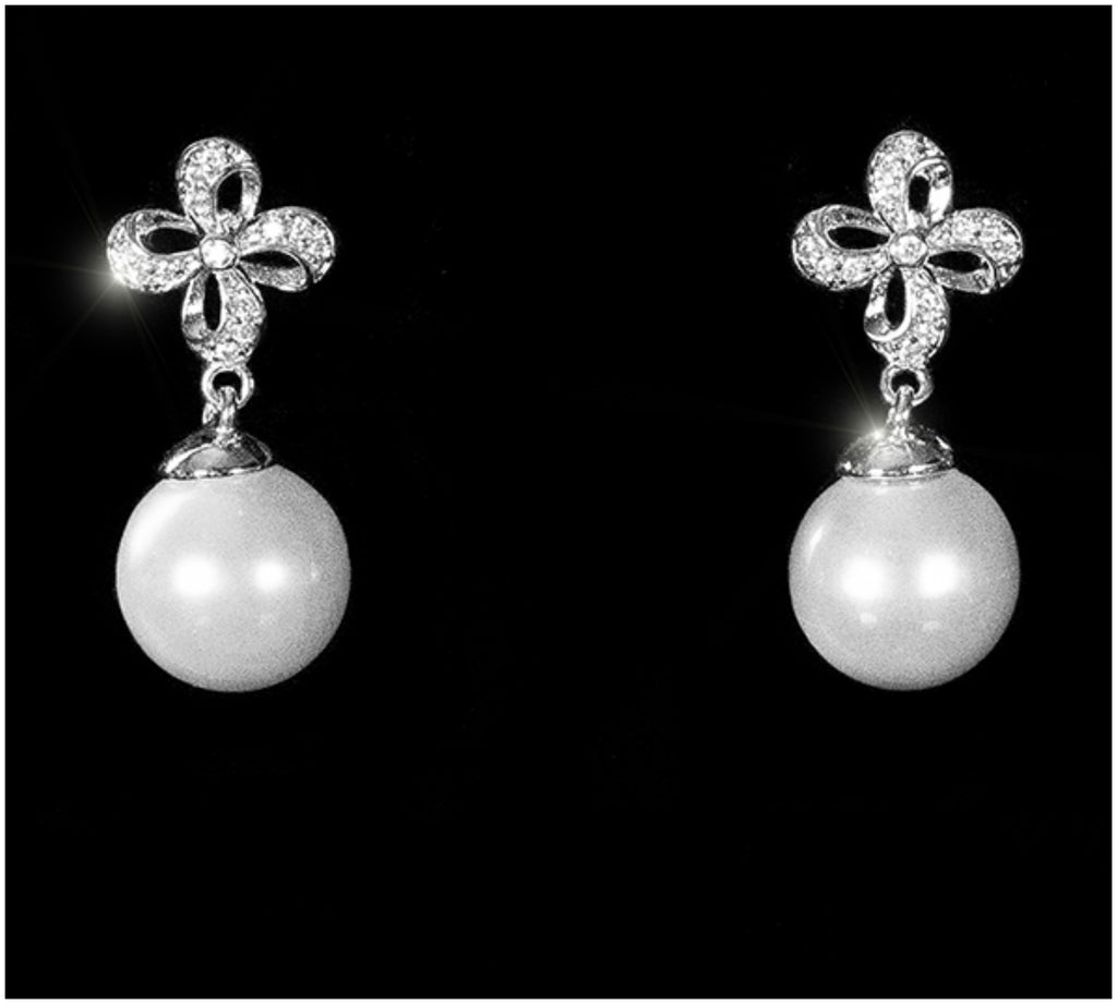 Chanel Pearl Drop Earrings, Luxury, Accessories on Carousell