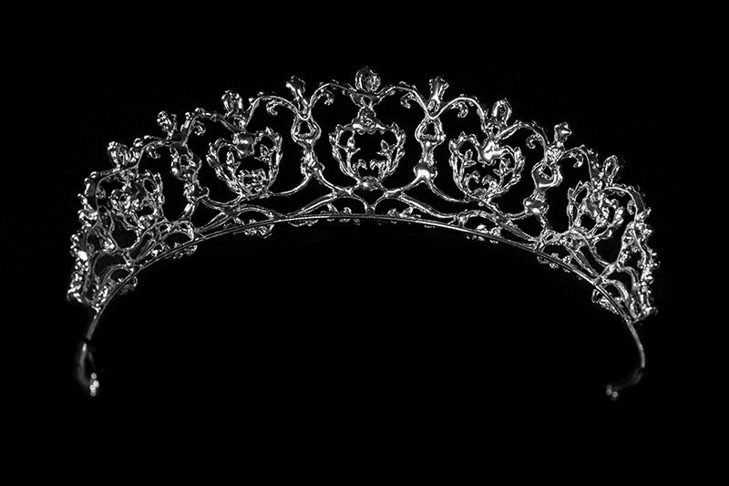 Diana Vintage Art Deco Heart Silver Tiara | Swarovski Crystal - Beloved Sparkles
 - 2