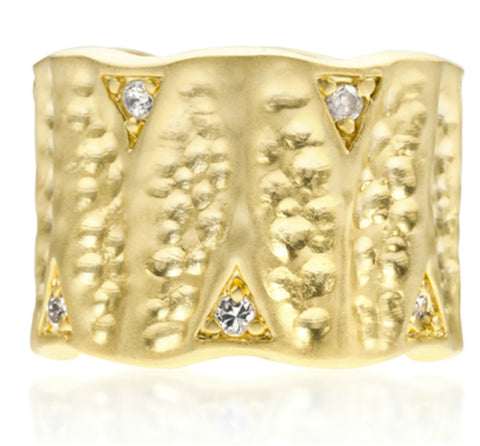 Emilia Textured Matte Golden Eternity Ring | 0.5ct | Cubic Zirconia | 18k Gold - Beloved Sparkles
 - 3