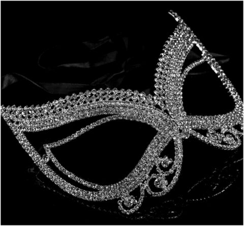 Pirene Exquisite Butterfly Masquerade Mask | Silver | Crystal - Beloved Sparkles
 - 4